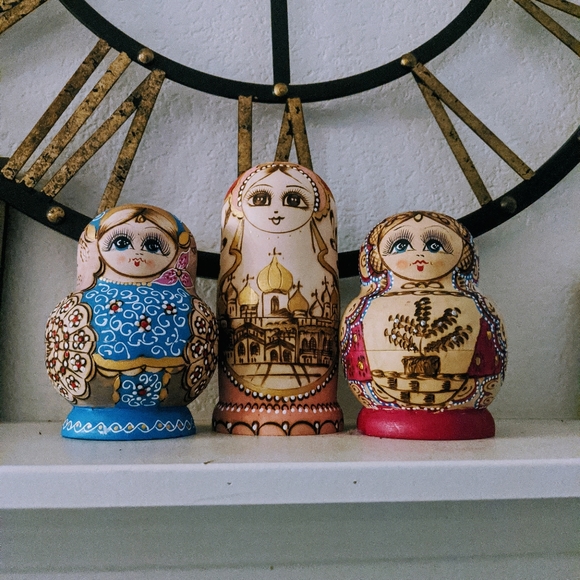 Russian Nesting Doll Central!-SOLD OUT - Picture 1 of 6